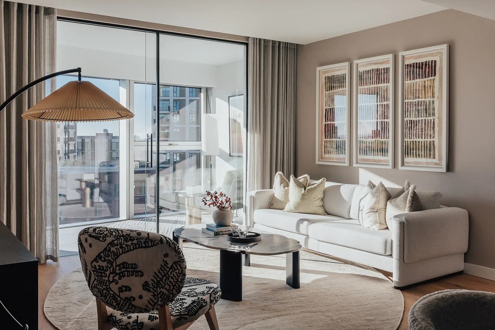 MeltFlex AI, AI room design and virtual staging that furnishes any room in seconds.