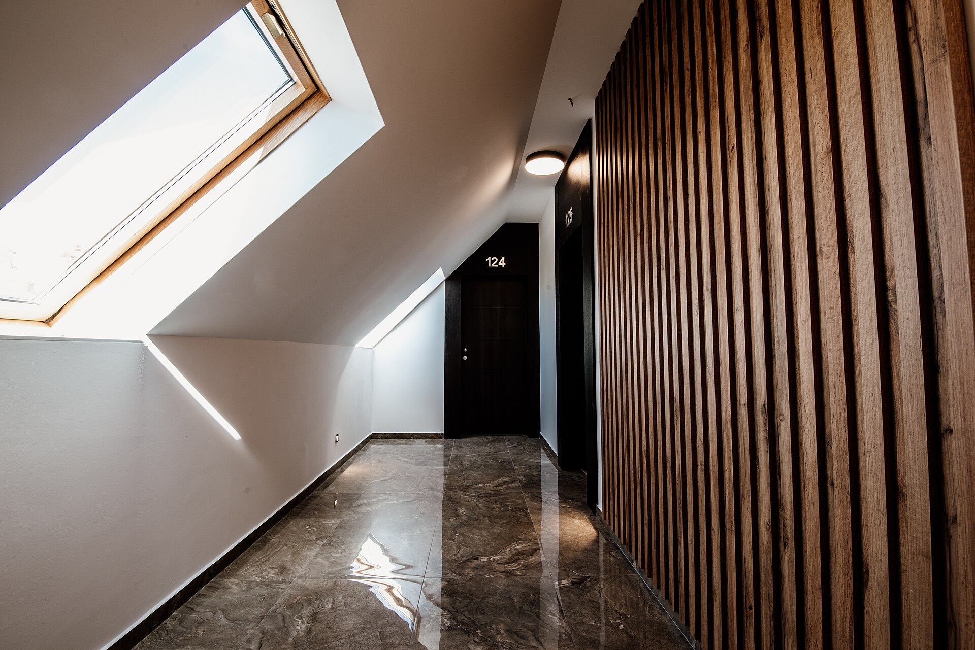 AI Interior Design for Narrow Hallways and Entryways